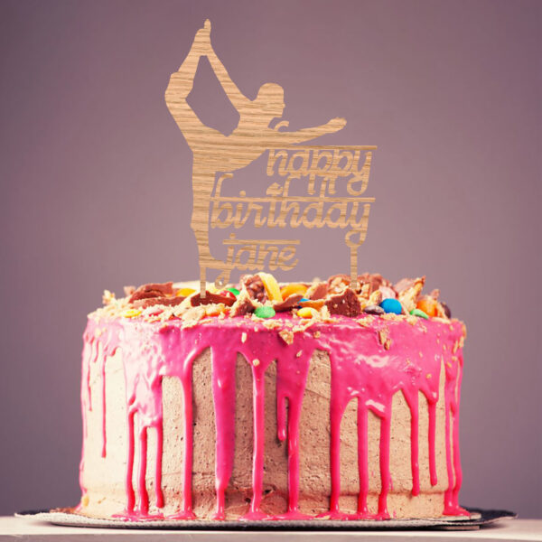 Personnalisé Yoga Queen-Wooden Cake Topper-peint or-choisissez votre numéro!!! 